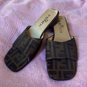 Vintage Fendi mules/flats (low square heel)